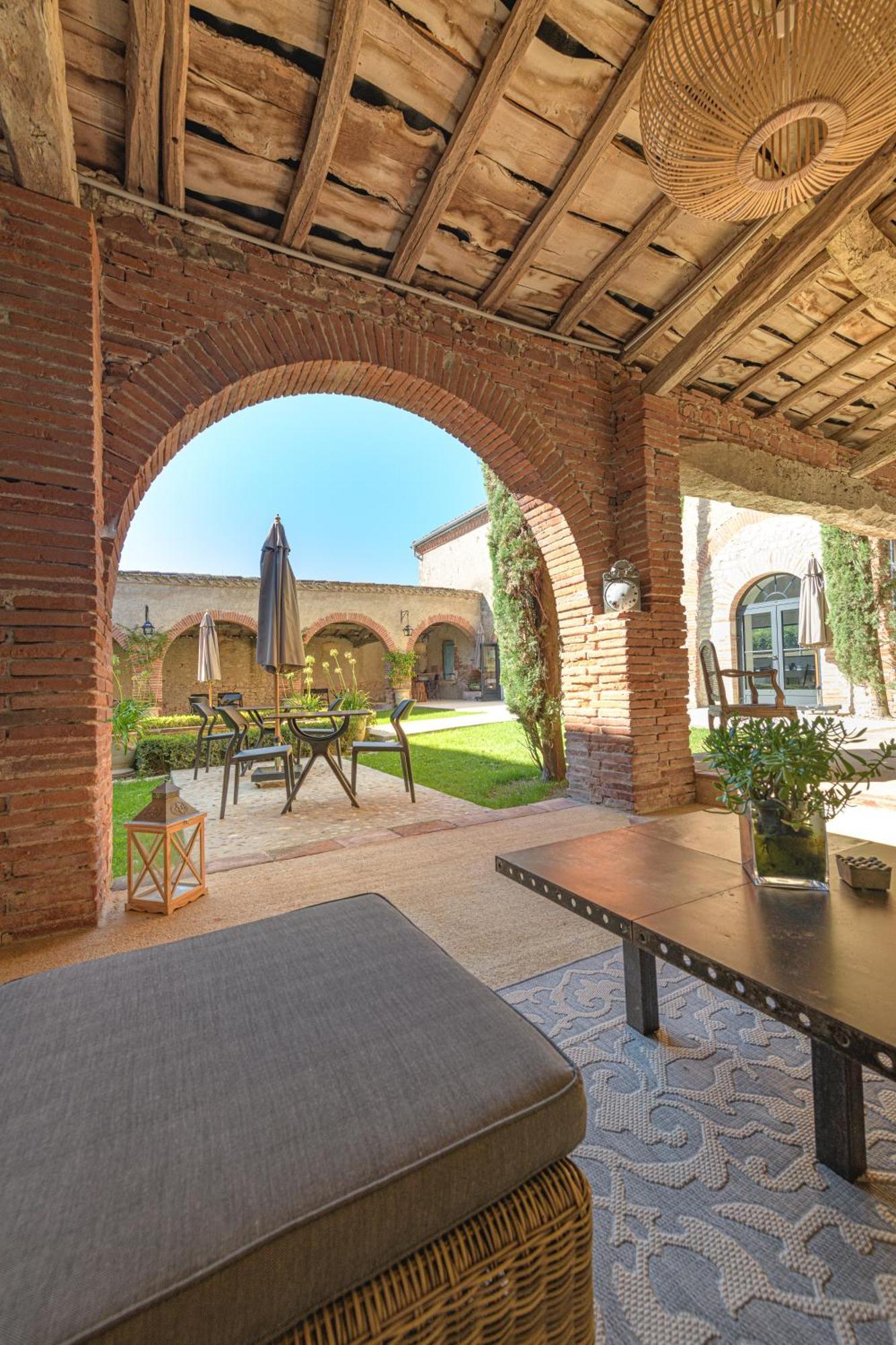 Domaine De La Monestarie - Teritoria Hotel Bernac  Bagian luar foto
