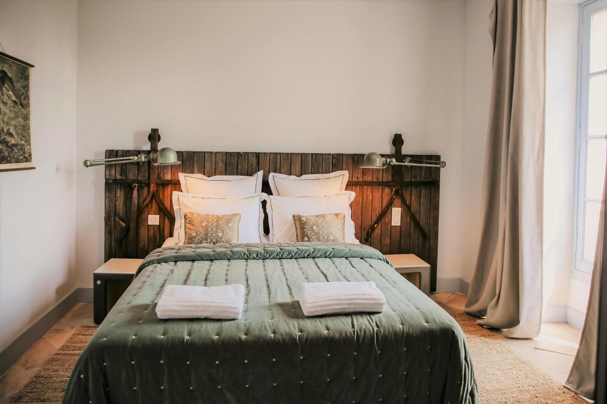 Domaine De La Monestarie - Teritoria Hotel Bernac  Bagian luar foto