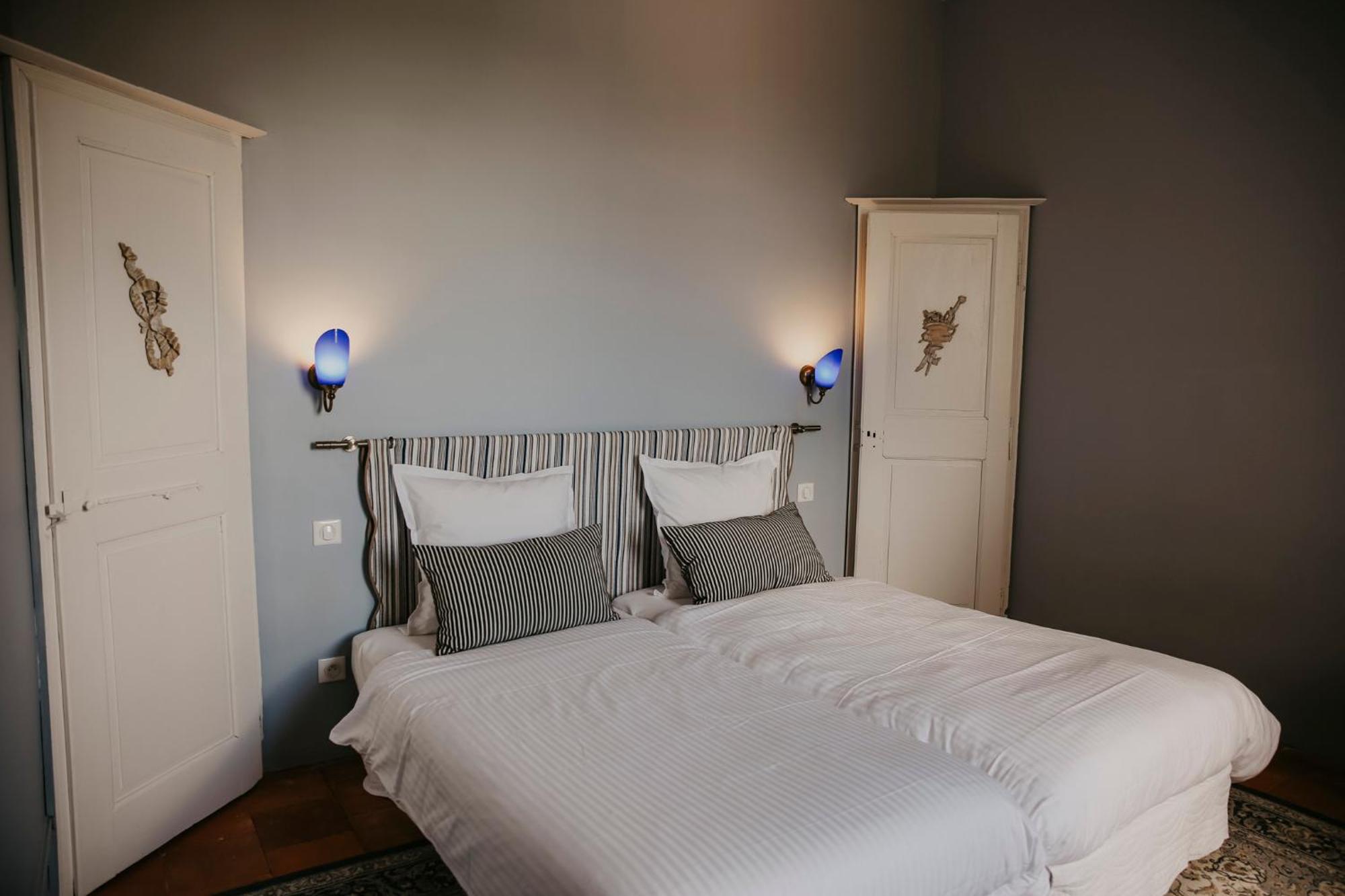 Domaine De La Monestarie - Teritoria Hotel Bernac  Ruang foto
